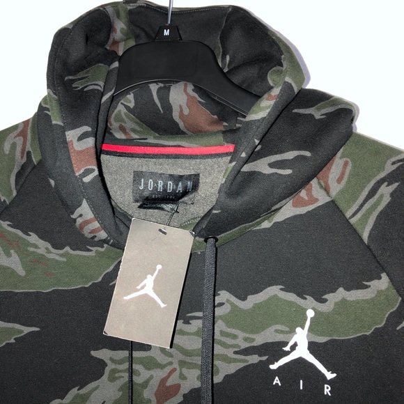 jordan hoodie camo